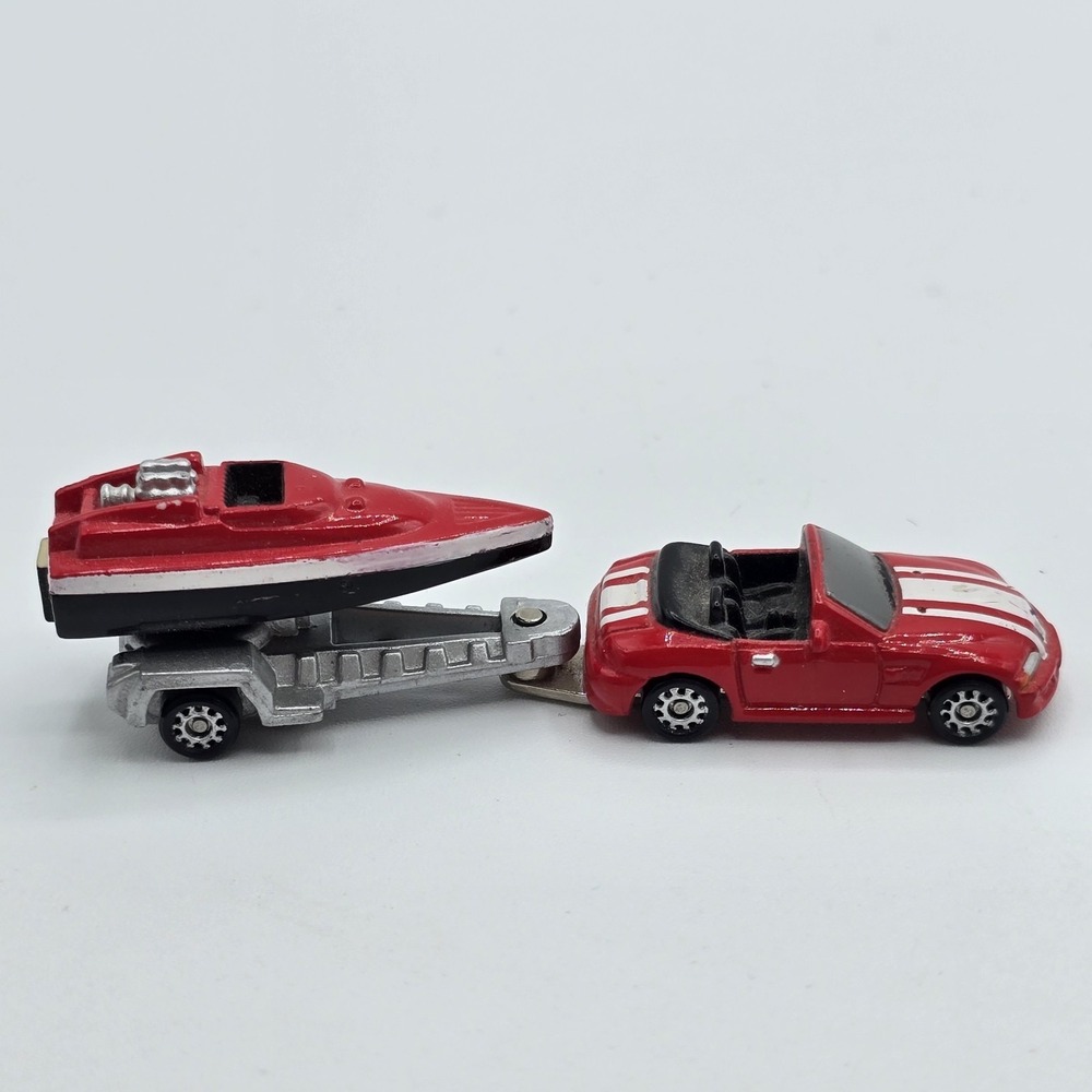 Vtg Micro Machines Mattel 1997 Speed Boat‎ & Car Hauler Red Hot Wheels